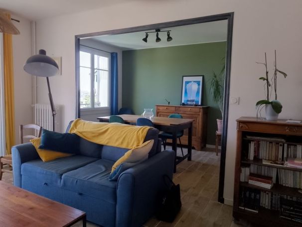 A louer APPARTEMENT T4 70 M2 BORD DE MER TOULON