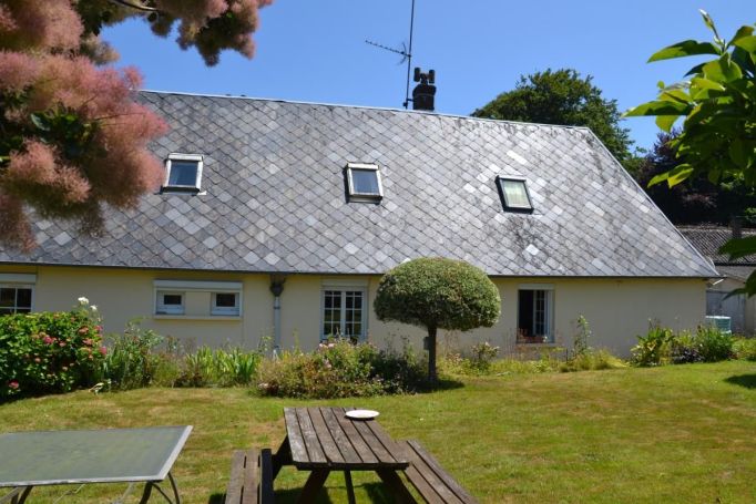 A vendre LONGèRE  7 PIECES 117 M2 BORD DE MER NEVILLE