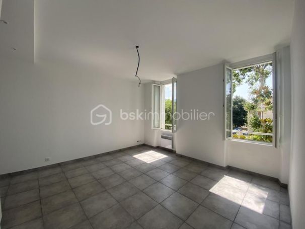 A louer APPARTEMENT NEUF T2 35 M2 BORD DE MER TOULON