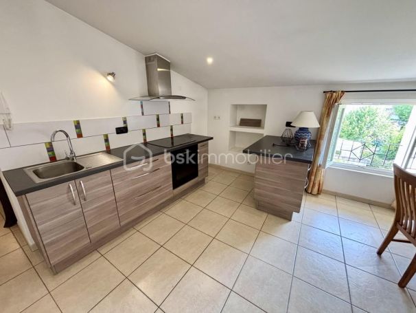 A louer APPARTEMENT T3 52 M2  TRANS EN PROVENCE
