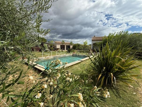 A louer MAISON  5 PIECES 125 M2  POUZOLLES