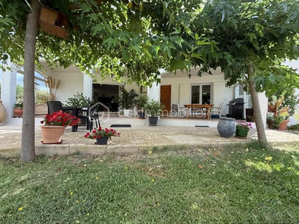 A louer MAISON  5 PIECES 125 M2  POUZOLLES