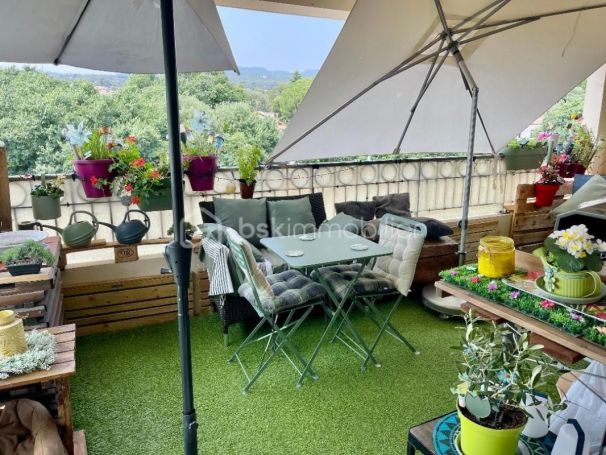 A louer APPARTEMENT T2 44 M2 TERRASSE BORD DE MER LA CIOTAT