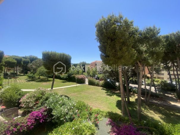 A louer APPARTEMENT T3 42 M2 BORD DE MER SIX FOURS LES PLAGES