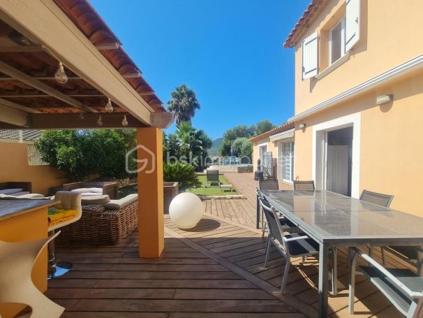 A louer MAISON  5 PIECES 120 M2 VUE MER CARQUEIRANNE