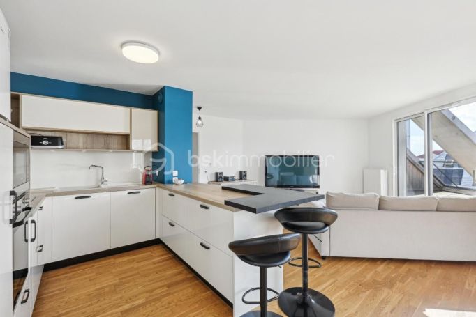 A louer APPARTEMENT T4 96 M2 TERRASSE  BORDEAUX