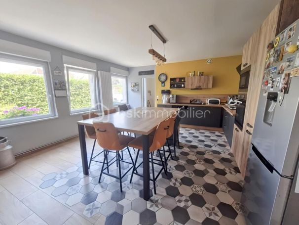 A louer LONGèRE  6 PIECES 195 M2  LOOS EN GOHELLE