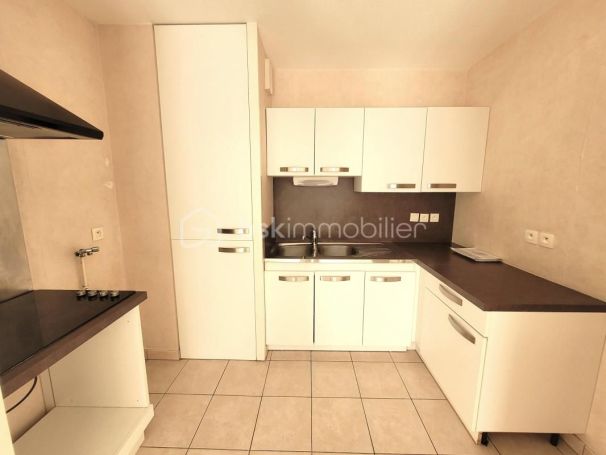 A louer APPARTEMENT T2 45 M2  BRUGES