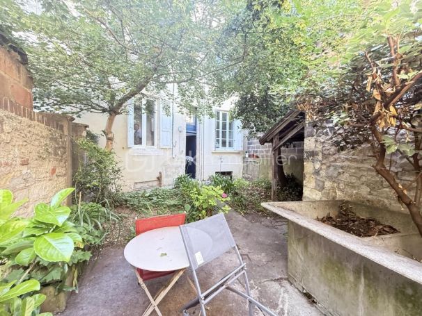 A louer STUDIO  25 M2  CAEN