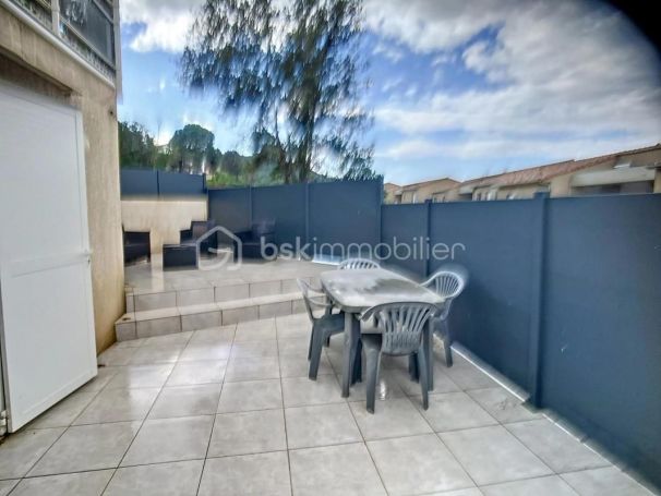 A louer STUDIO  26 M2 TERRASSE BORD DE MER PIETROSELLA