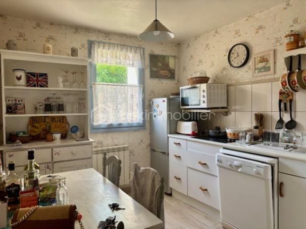A louer APPARTEMENT T3 65 M2  PETIT COURONNE