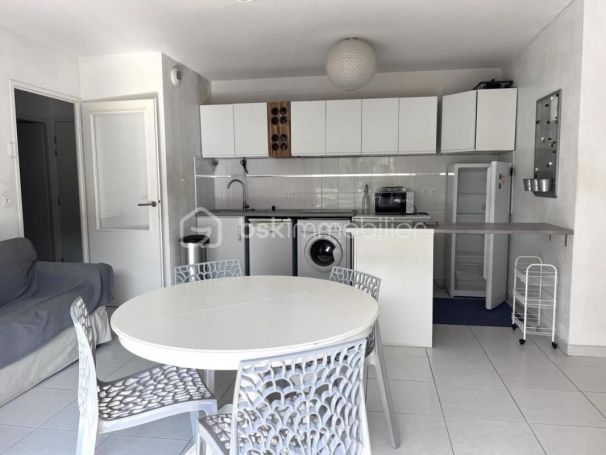 A louer APPARTEMENT T3 52 M2 TERRASSE BORD DE MER FRONTIGNAN