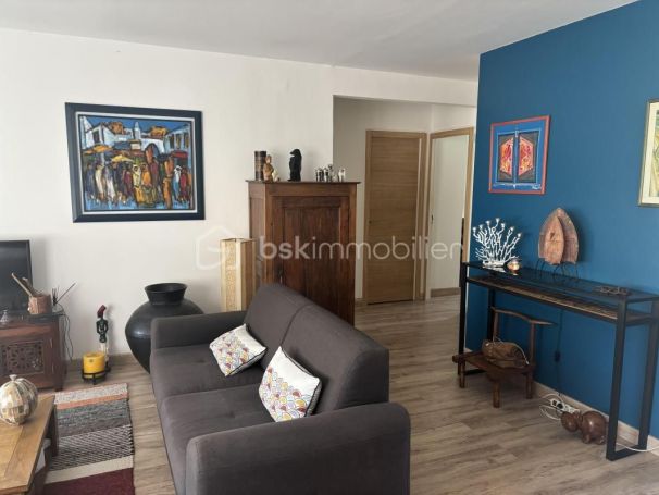 A louer APPARTEMENT T4 73 M2  PAU