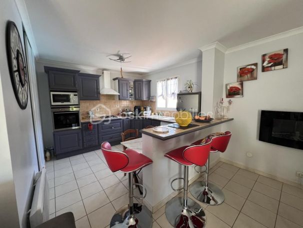 A louer MAISON  4 PIECES 83 M2  LA ROUVIERE