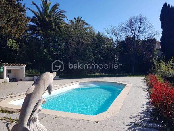 A louer MAISON  8 PIECES 149 M2 BORD DE MER NICE