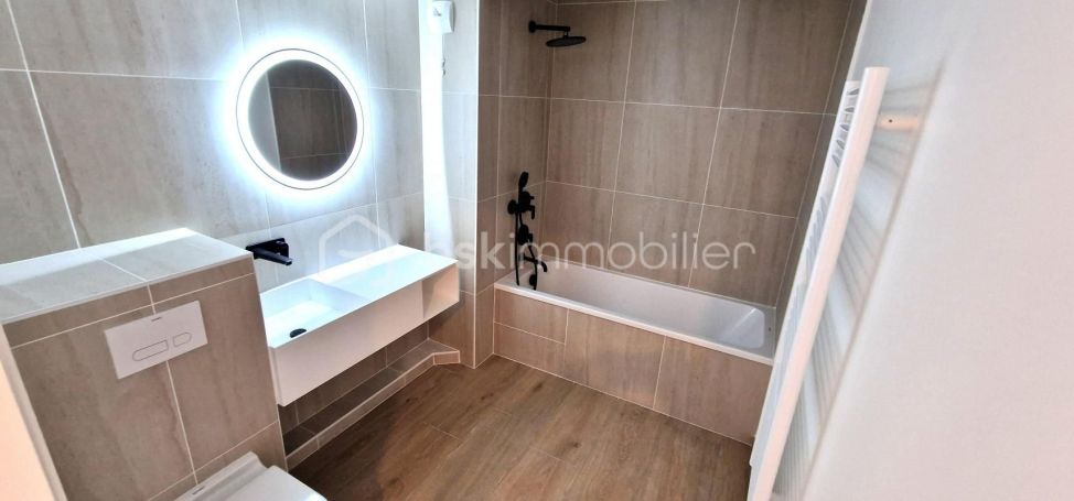 A louer STUDIO NEUF  40 M2 TERRASSE BORD DE MER BEAUSOLEIL