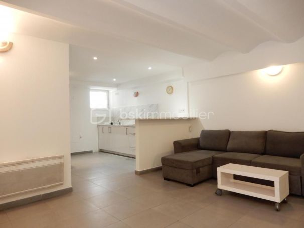 A louer APPARTEMENT T3 65 M2 BORD DE MER NICE