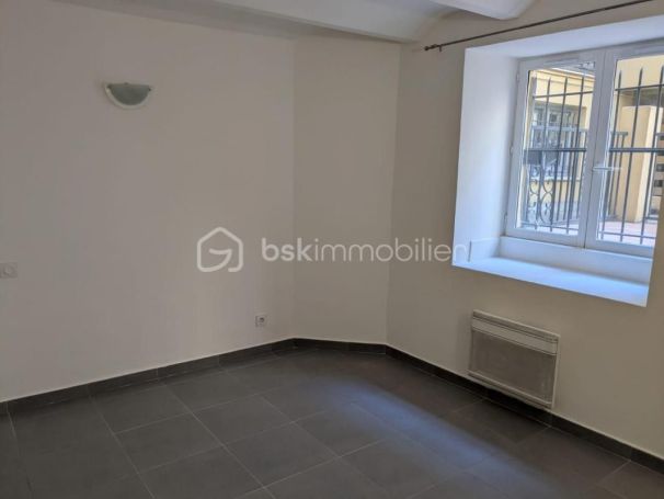 A louer APPARTEMENT T3 65 M2 BORD DE MER NICE