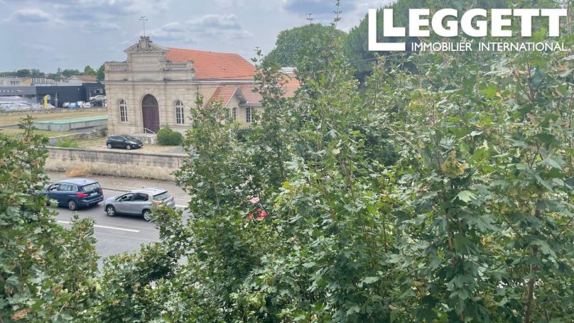 A louer APPARTEMENT T3 75 M2  BEGLES