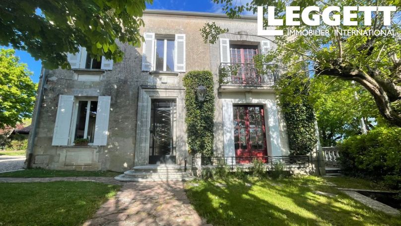 A louer MAISON  DE MAîTRE  CERCOUX