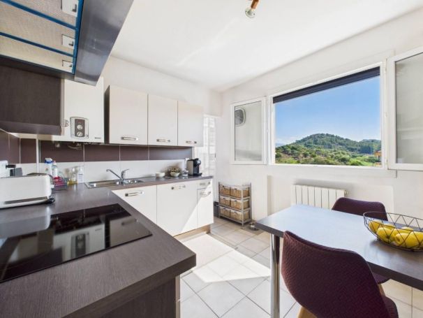 A louer APPARTEMENT NEUF T4 77 M2 BORD DE MER AJACCIO