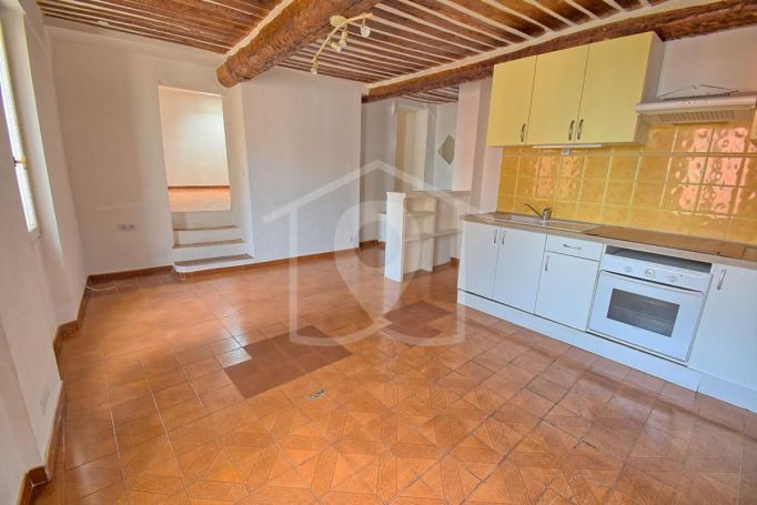 A louer APPARTEMENT T3 60 M2  GRASSE