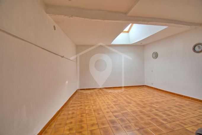A louer APPARTEMENT T3 60 M2  GRASSE