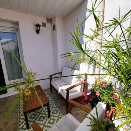 A louer MAISON  DE MAîTRE  MONTBLANC