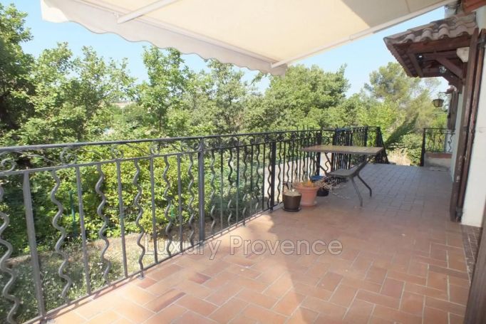 A louer MAISON  4 PIECES 90 M2  FUVEAU