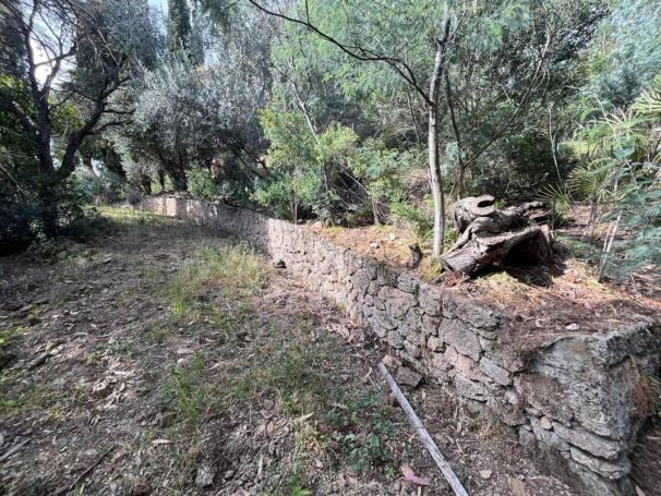 MAISON  CONTEMPORAINE BORD DE MER ROQUEBRUNE SUR ARGENS