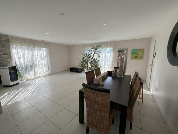 A louer MAISON  CONTEMPORAINE  ANGRESSE