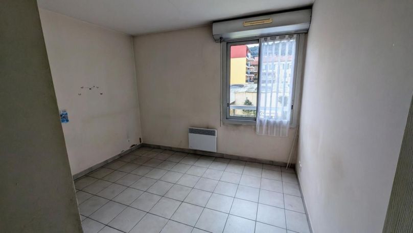 A louer APPARTEMENT T3 67 M2 BORD DE MER NICE