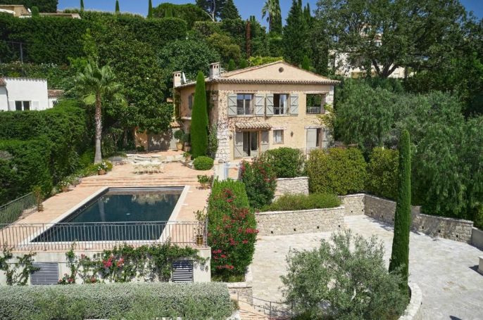 A louer MAISON  CONTEMPORAINE  MOUGINS