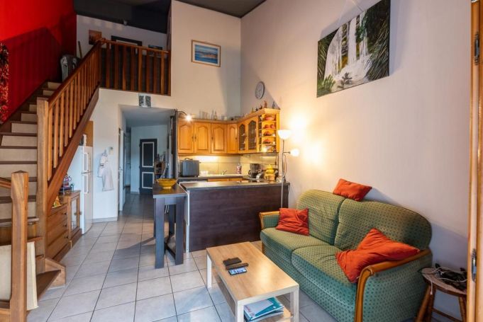 A louer APPARTEMENT DUPLEX T3 65 M2 TERRASSE BORD DE MER LE CANNET