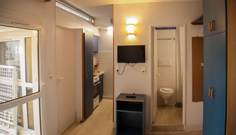 A louer APPARTEMENT T2 23 M2 TERRASSE BORD DE MER LA GRANDE MOTTE