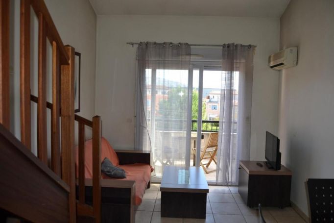 A louer APPARTEMENT DUPLEX  47 M2 TERRASSE  ROUSSET