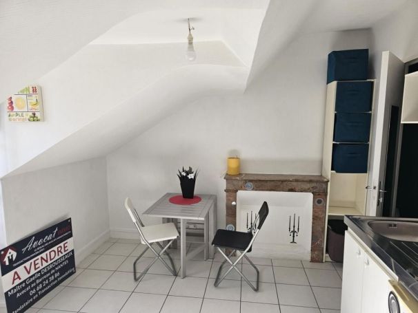 A louer STUDIO NEUF  12 M2  NANTES
