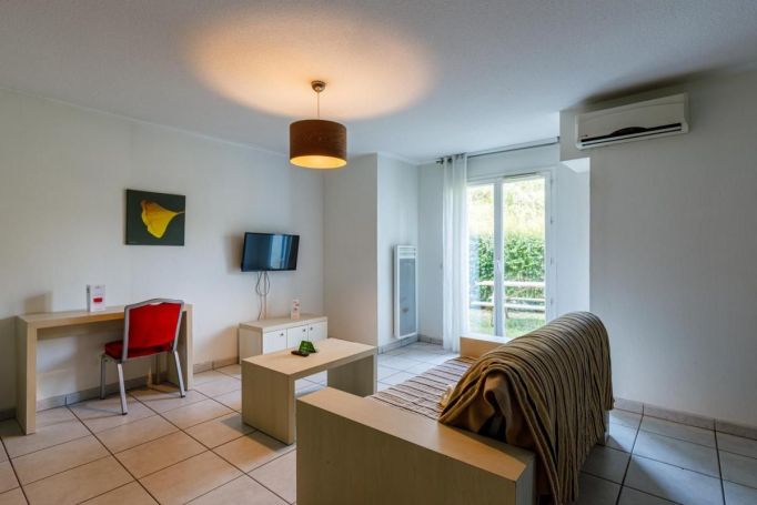 A louer APPARTEMENT DUPLEX T3 61 M2 TERRASSE  SAINT JEAN D ILLAC
