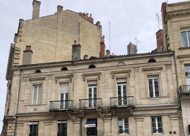 A louer APPARTEMENT T3 68 M2  BORDEAUX