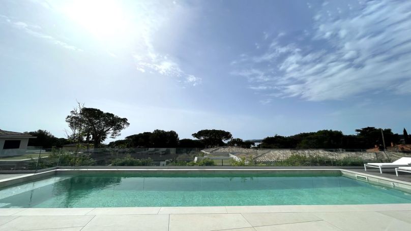 A louer MAISON  6 PIECES 298 M2 VUE MER SAINTE MAXIME