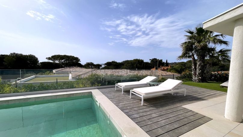A louer MAISON  6 PIECES 298 M2 VUE MER SAINTE MAXIME