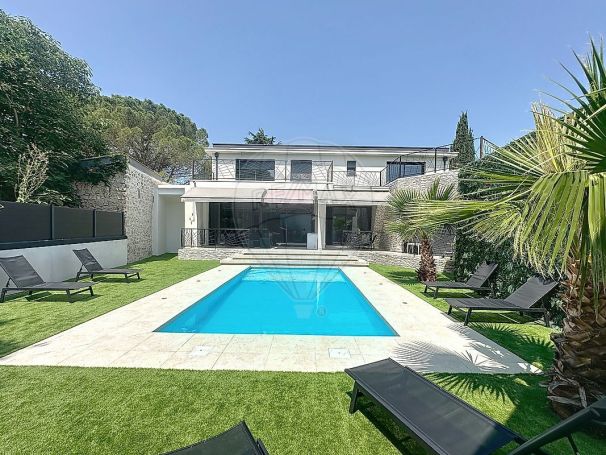 A louer MAISON  CONTEMPORAINE  NIMES