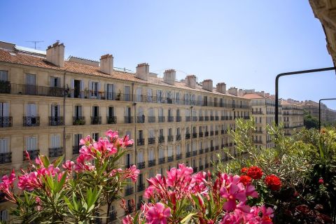A louer APPARTEMENT DE PRESTIGE T3 85 M2  MARSEILLE 2EME