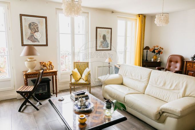 A louer APPARTEMENT DE PRESTIGE T3 85 M2  MARSEILLE 2EME