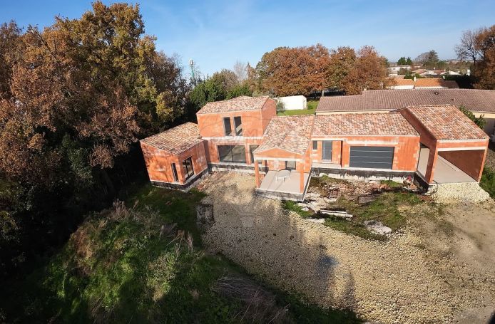 A louer MAISON  CONTEMPORAINE BORD DE MER LES MATHES