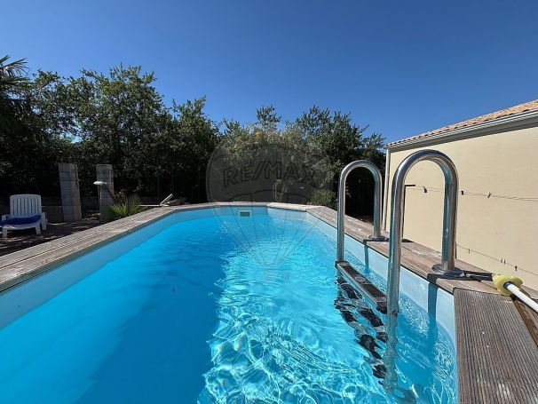 A louer MAISON  4 PIECES 117 M2 BORD DE MER SAINT SULPICE DE ROYAN