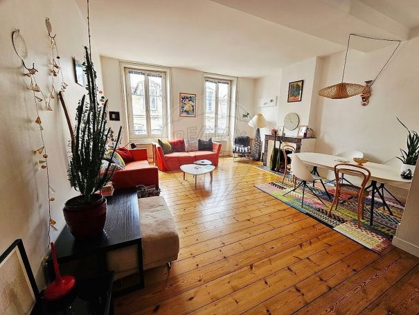 A louer APPARTEMENT T3 83 M2 BORD DE MER LA ROCHELLE