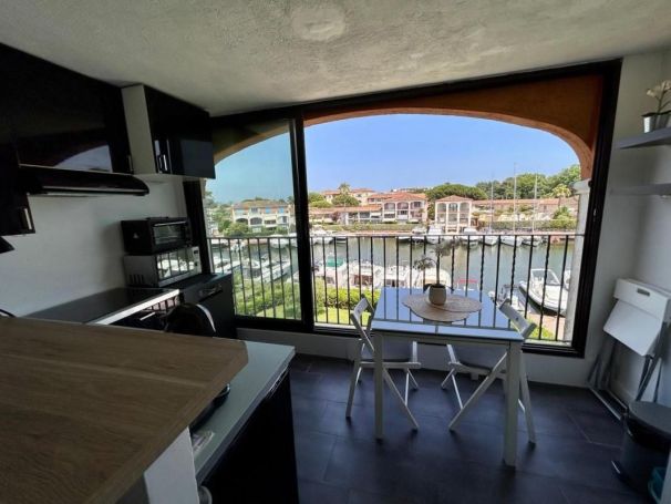 A louer APPARTEMENT NEUF T2 36 M2 TERRASSE BORD DE MER COGOLIN
