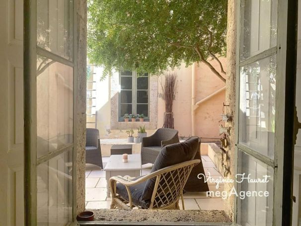 A louer MAISON  DE MAîTRE  LEZIGNAN CORBIERES