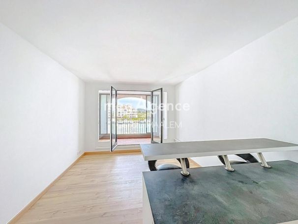 A louer APPARTEMENT NEUF T2 53 M2 BORD DE MER COGOLIN